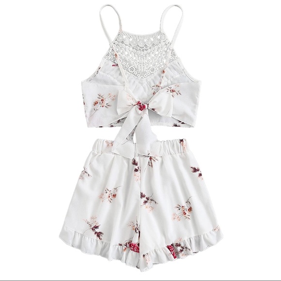 White Floral Crochet Tie Crop Top & Ruffle Shorts Set - Picture 8 of 9
